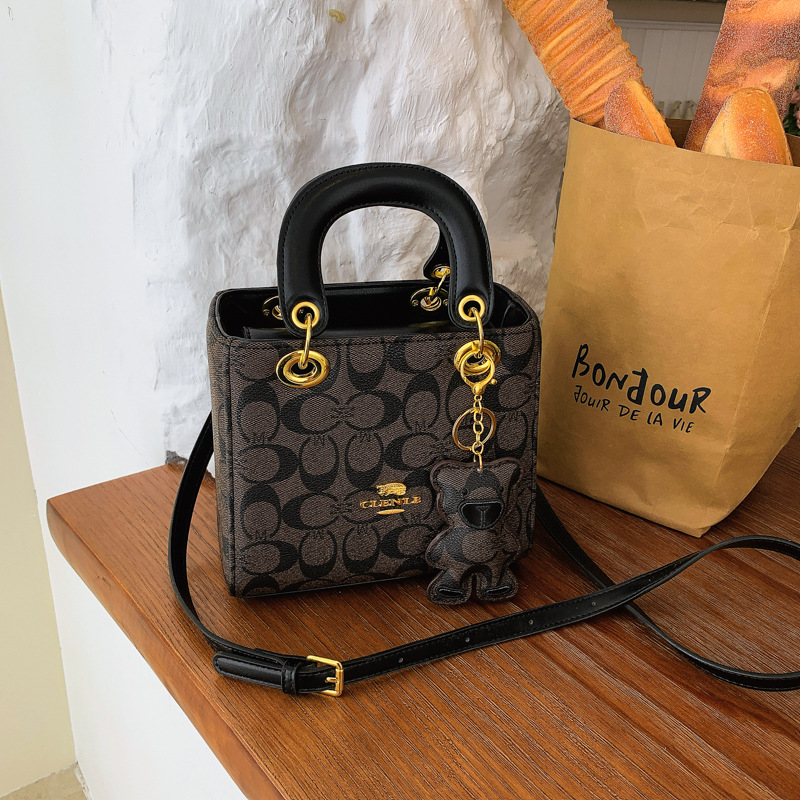 Women'S Bags At M&S - Luxuriöse Damenhandtasche im Vintage-Stil mit klassischem