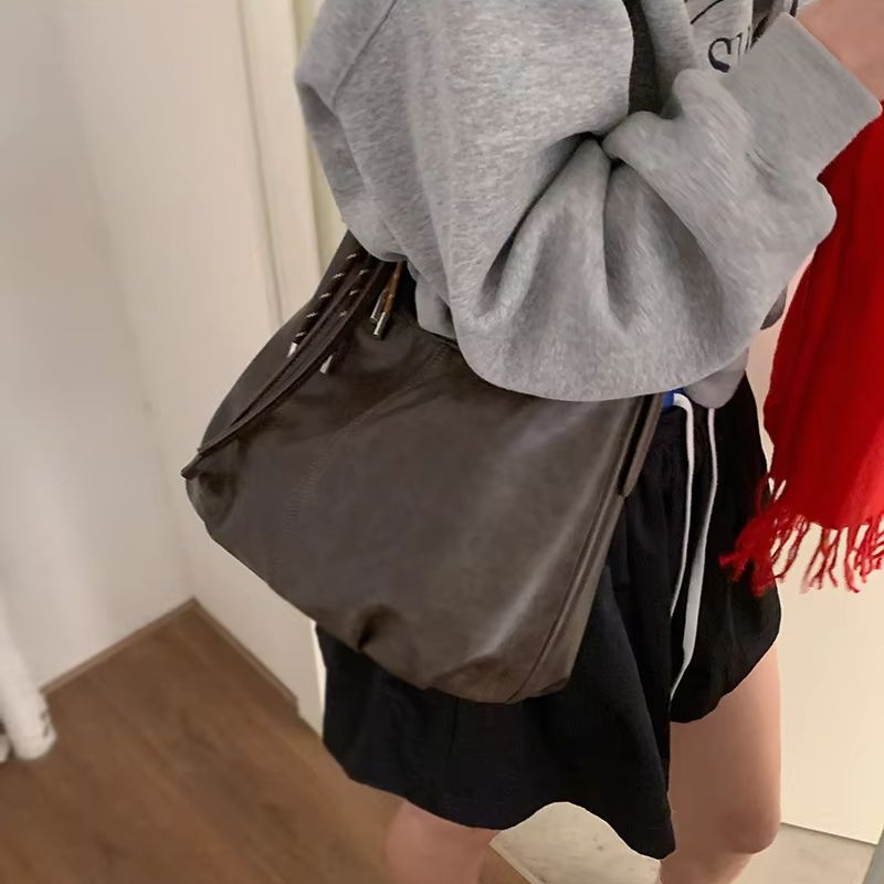 Vintage-Unterarmtasche mit gro – Women Bags Crossbody Bewertung und Preis